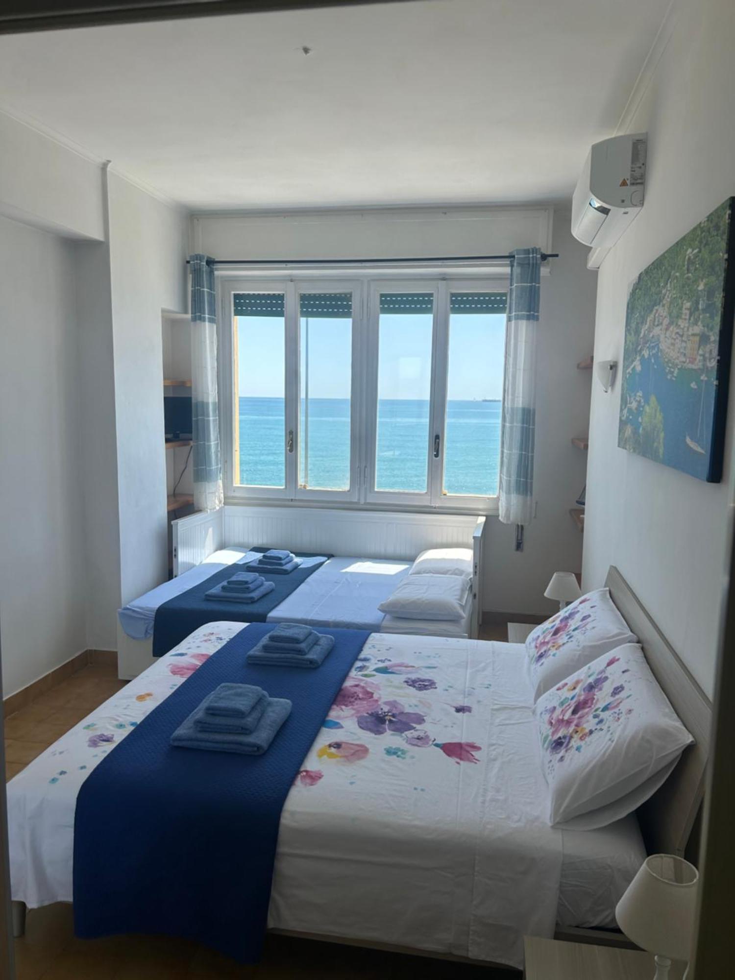 Apartamento Vista Mare Savona Exterior foto